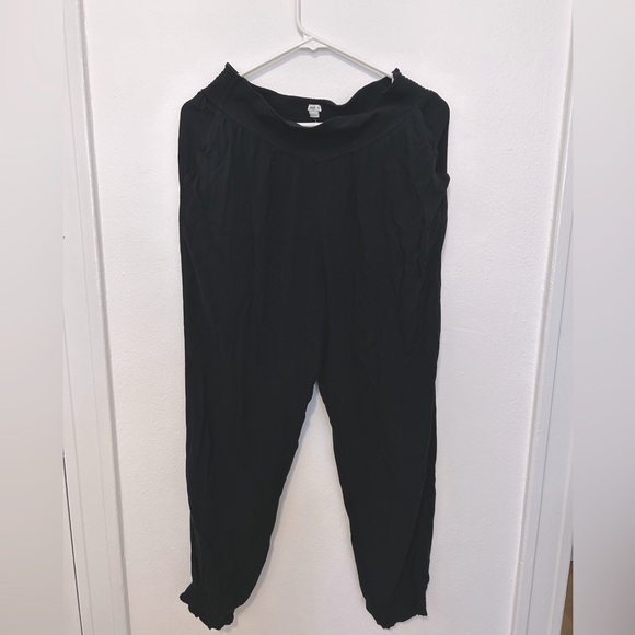 AE black jogger pants with elastic waist NWT - Picture 1 of 6